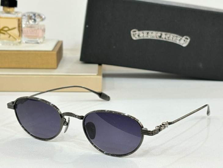 Picture of Chrome Hearts Sunglasses _SKUfw57452766fw